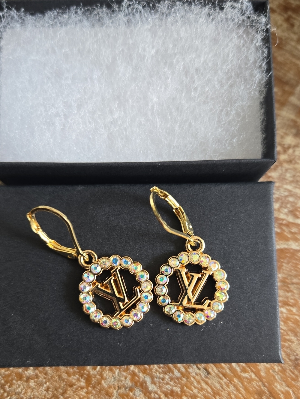 Boutique Gold Tone Cutout Crystal Halo Leverback Drop Earrings (BIN 011)